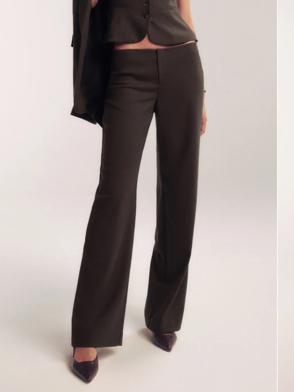 REFORMATION VIDA LOW RISE PANT - MOLE BROWN - SIZE 2 - worn once great condition